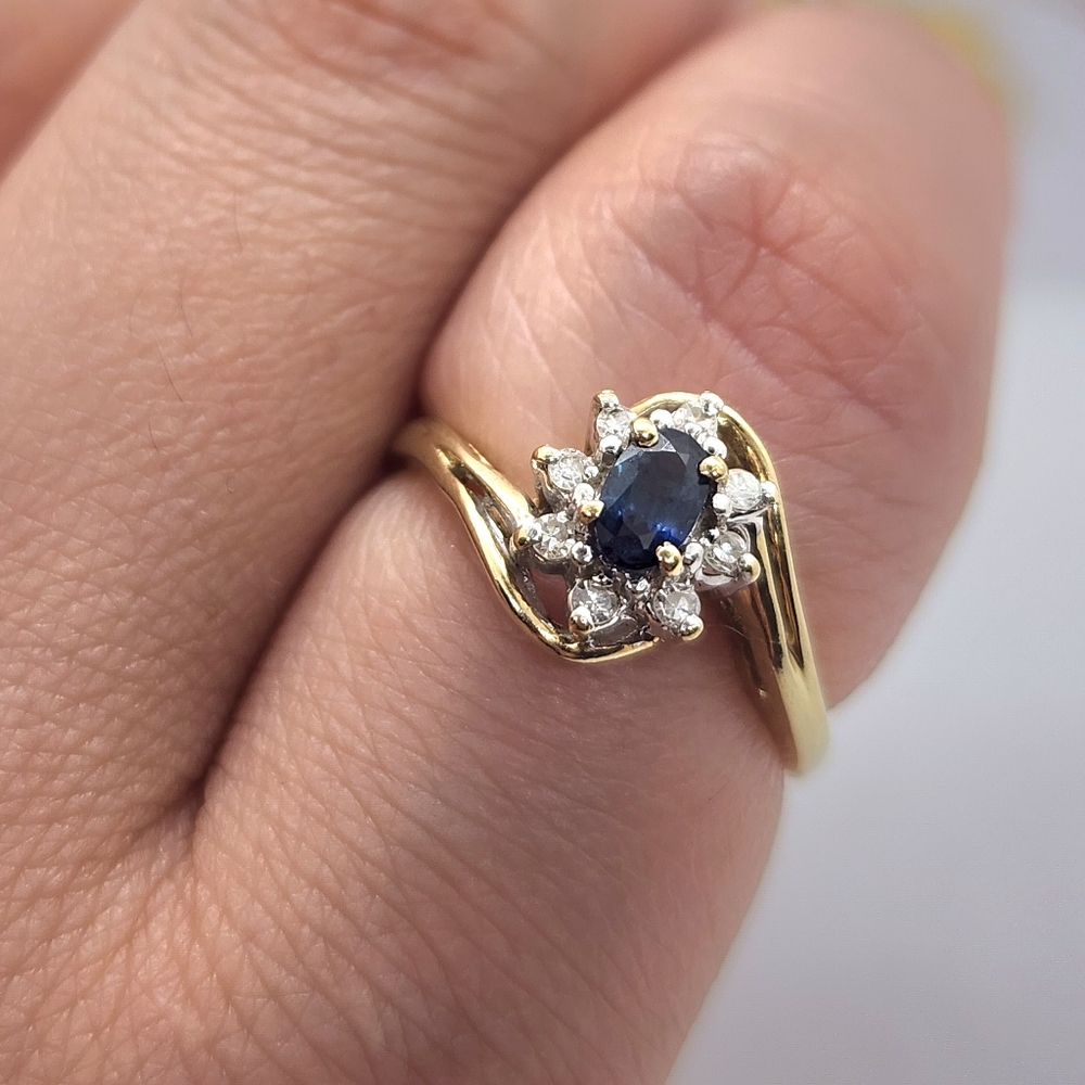 10k white gold .50 Carat diamond sapphire ring flower cluster